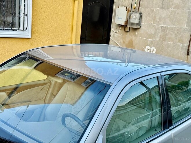 Mercedes E 240-6