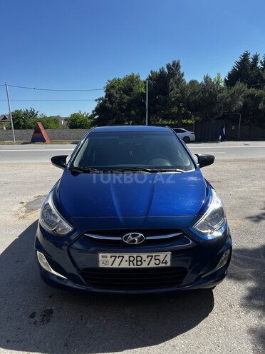 Hyundai Accent-1