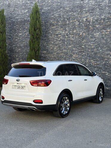 Kia Sorento-5