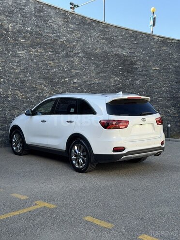 Kia Sorento-4