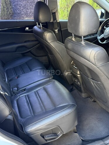 Kia Sorento-7