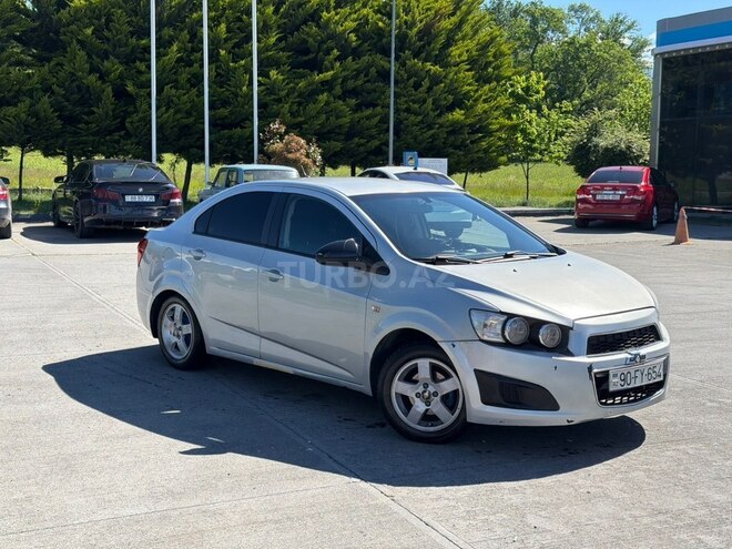 Chevrolet Aveo-1
