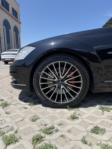 Mercedes S 500-13