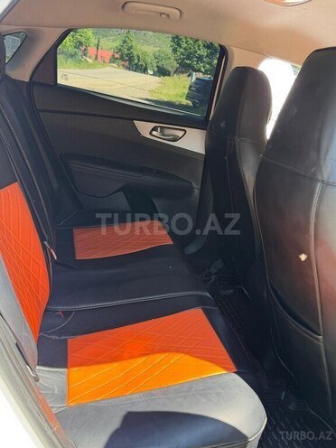 Kia Cerato-12