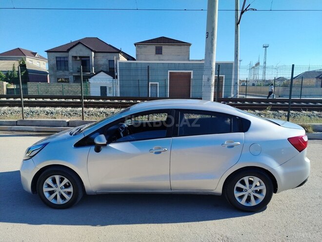 Kia Rio-7