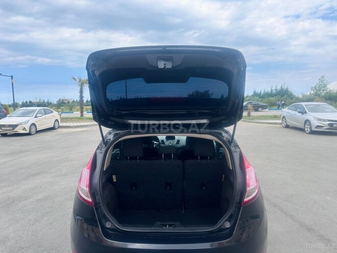 Ford Fiesta 2014, 185,035 km - 1.6 l - Sumqayıt