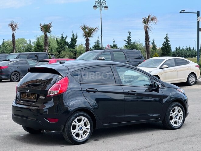 Ford Fiesta 2014, 185,035 km - 1.6 l - Sumqayıt