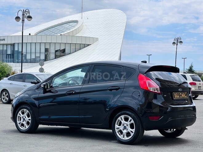 Ford Fiesta 2014, 185,035 km - 1.6 l - Sumqayıt