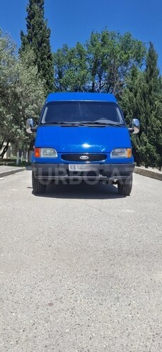 Ford Transit-1