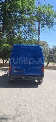 Ford Transit-5