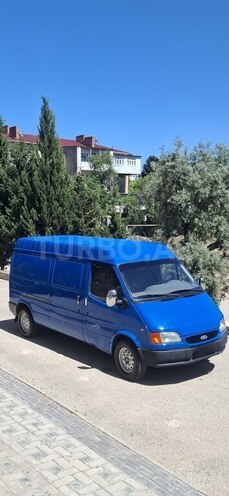 Ford Transit-4
