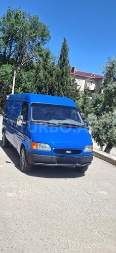 Ford Transit-2