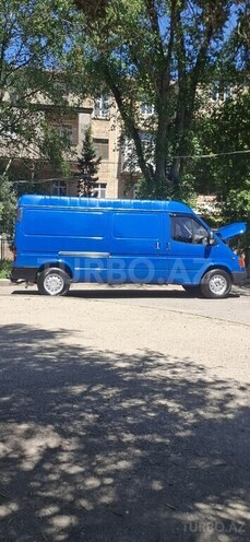 Ford Transit-6