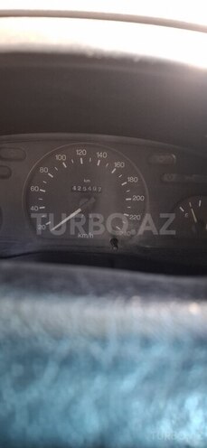 Ford Transit-8