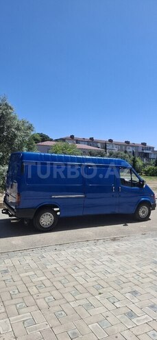 Ford Transit-10