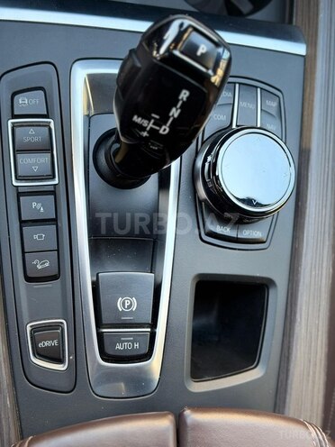 BMW X5-12