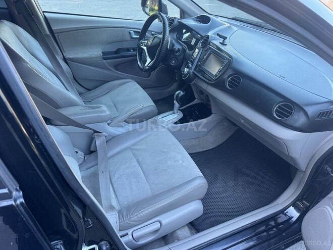 Honda Insight-8