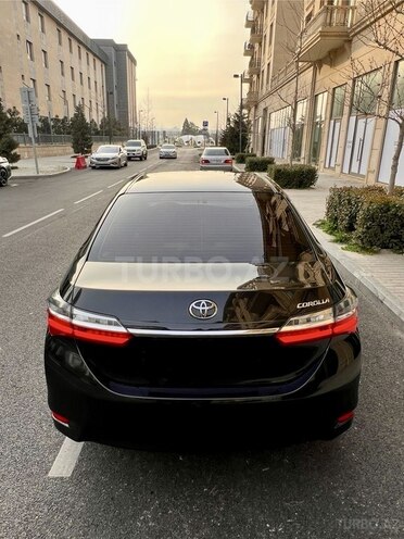 Toyota Corolla-4