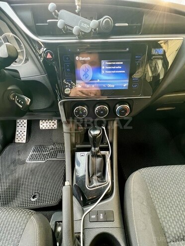 Toyota Corolla-9