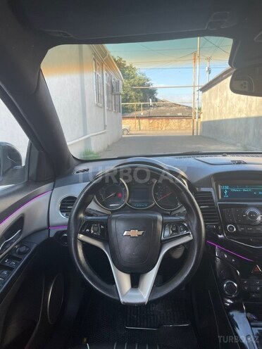 Chevrolet Cruze-6