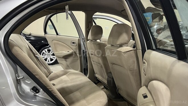 Nissan Sunny-14