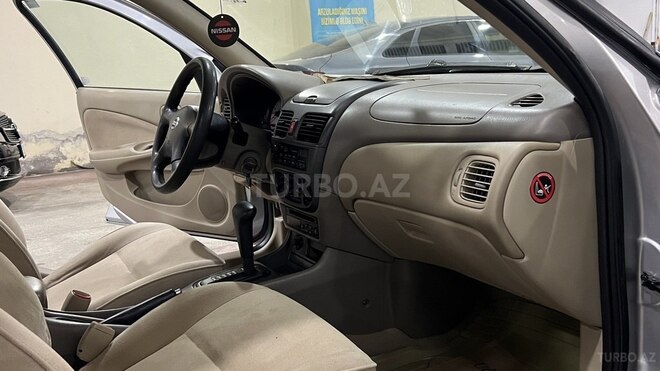 Nissan Sunny-17