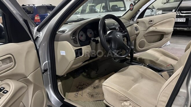 Nissan Sunny-16