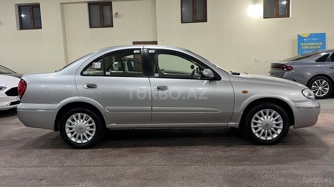 Nissan Sunny-4