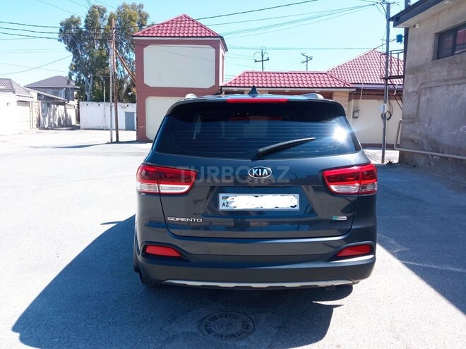 Kia Sorento-8