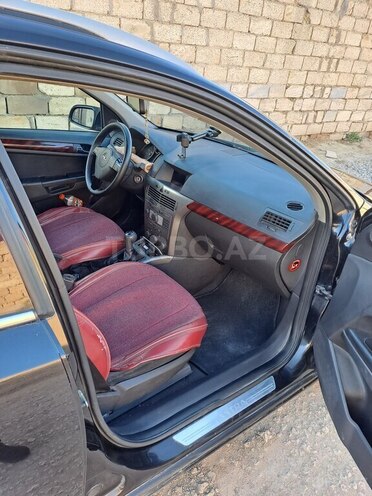 Opel Astra-11