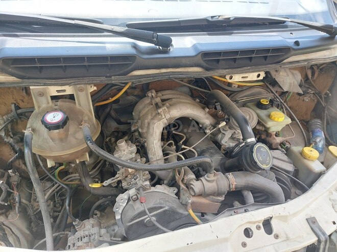 Ford Transit-10