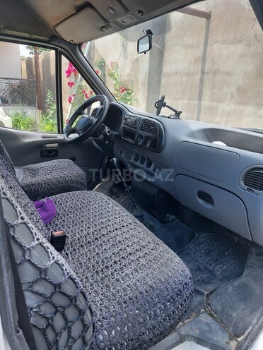 Ford Transit-3