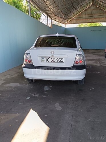 Opel Vectra-11