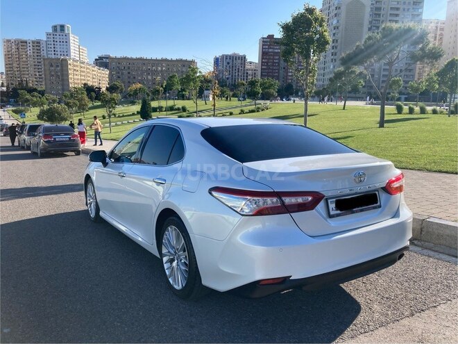 Toyota Camry-6