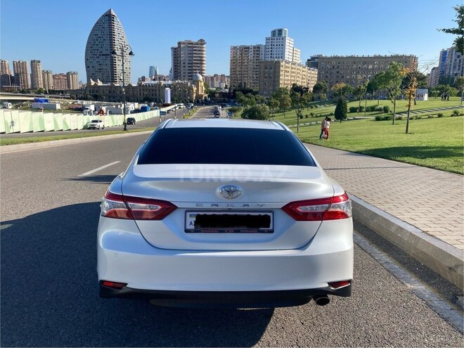 Toyota Camry-7