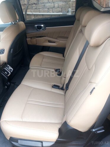 Kia Sorento-13