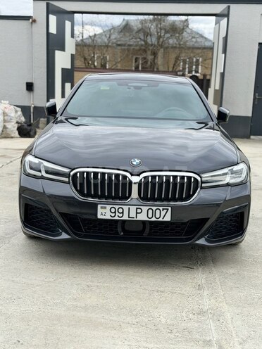 BMW 530e-15