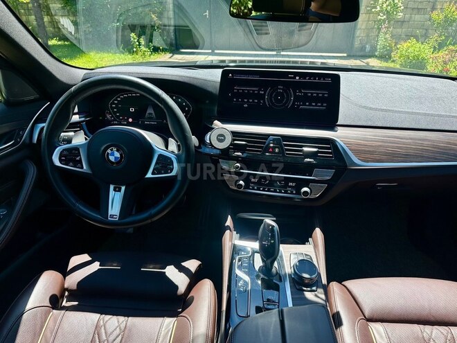BMW 530e-9