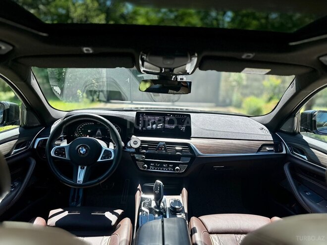 BMW 530e-8