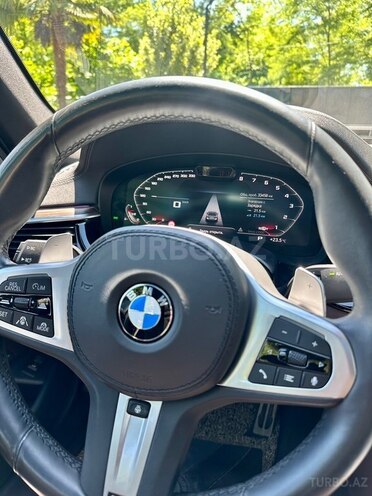 BMW 530e-6