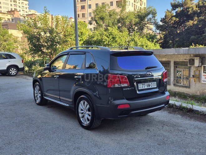 Kia Sorento-4