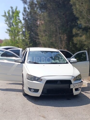 Mitsubishi Lancer-8