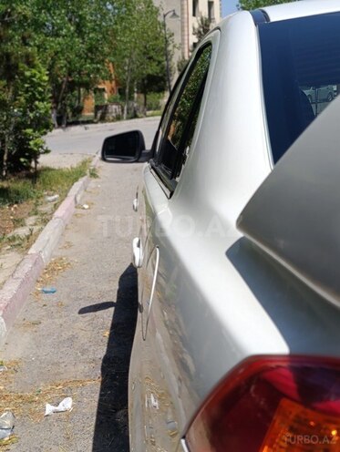 Mitsubishi Lancer-9