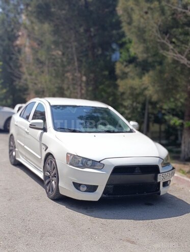 Mitsubishi Lancer-1