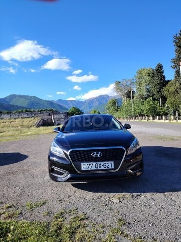 Hyundai Sonata-2