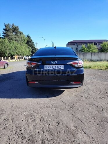 Hyundai Sonata-6