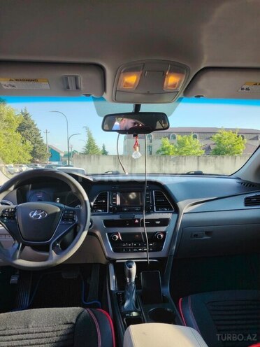 Hyundai Sonata-8
