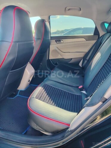 Hyundai Sonata-9