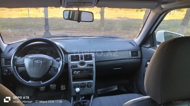 LADA (VAZ) Priora-8