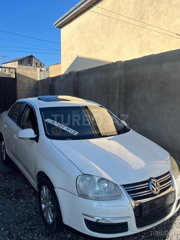 Volkswagen Jetta-4